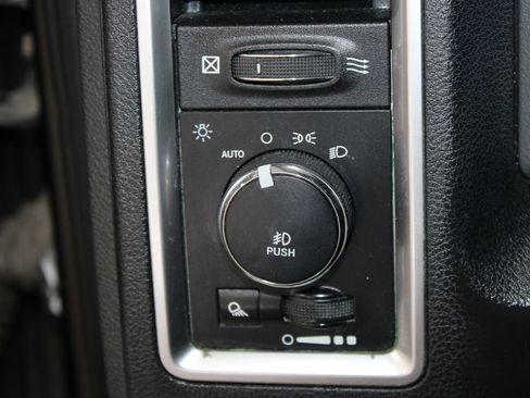 Used 2016 RAM 1500 Big Horn RWD image 35