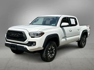 Used 2018 Toyota Tacoma TRD Off-Road AWD/4WD video 1