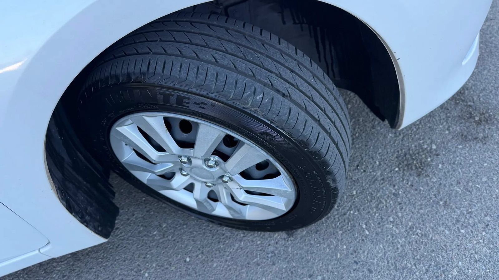 Used 2013 Nissan Sentra S FWD image 23