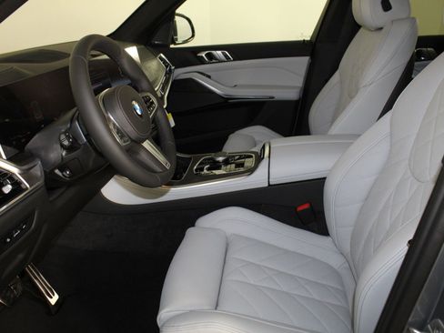 New 2026 BMW X5 xDrive40i w/ M Sport Package image 4