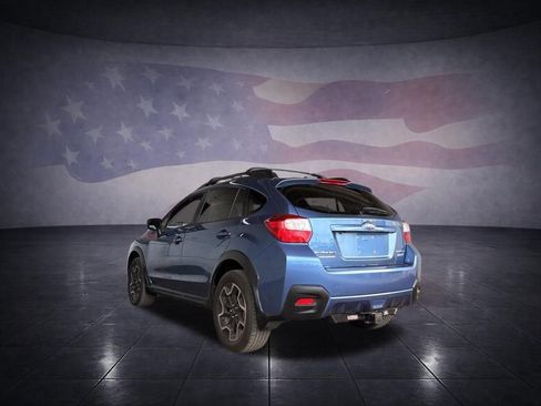 Used 2017 Subaru Crosstrek 2.0i Premium AWD/4WD image 3