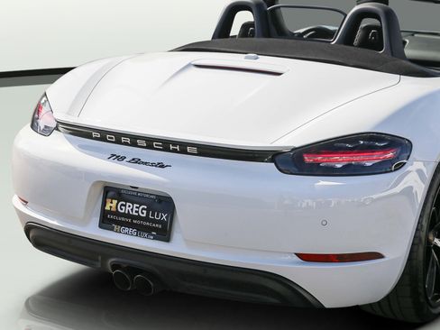 Used 2024 Porsche 718 Boxster image 11