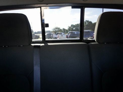 Used 2019 Nissan Frontier Desert Runner image 20