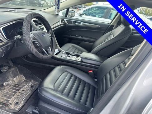 Used 2019 Ford Fusion SEL FWD image 9