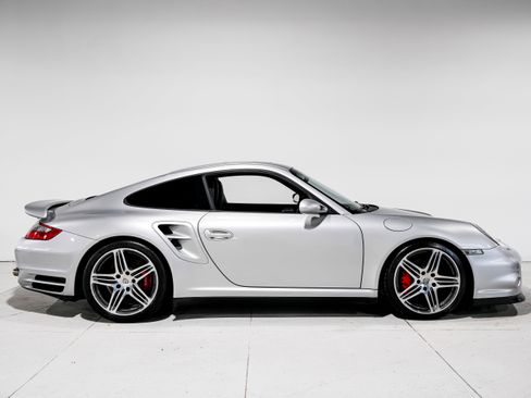 Used 2007 Porsche 911 Turbo AWD/4WD image 2