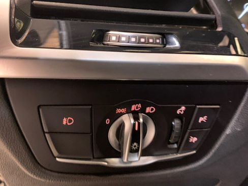 Used 2019 BMW X3 sDrive30i w/ Driving Assistance Package RWD image 20