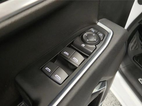 New 2026 Chevrolet Silverado 1500 LT w/ Convenience Package II AWD/4WD image 32