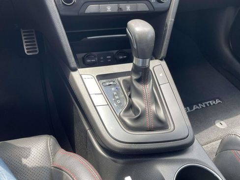 Used 2018 Hyundai Elantra Sport FWD image 21