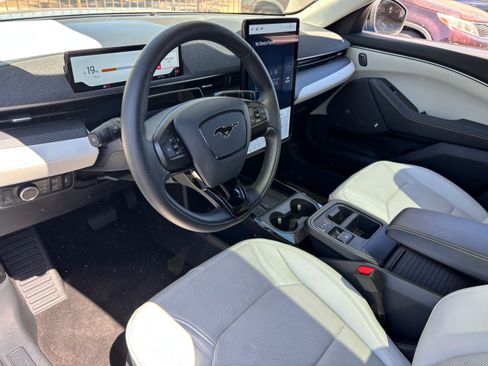 Used 2025 Ford Mustang Mach-E Premium RWD image 18