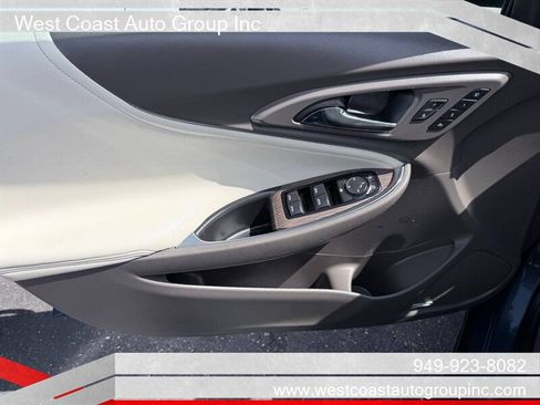 Used 2024 Chevrolet Malibu LT FWD image 17