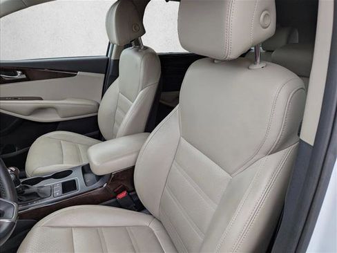 Used 2017 Kia Sorento EX w/ EX Premium Package image 22