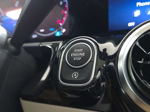 Used 2026 Mercedes-Benz GLA 250 4MATIC image 36