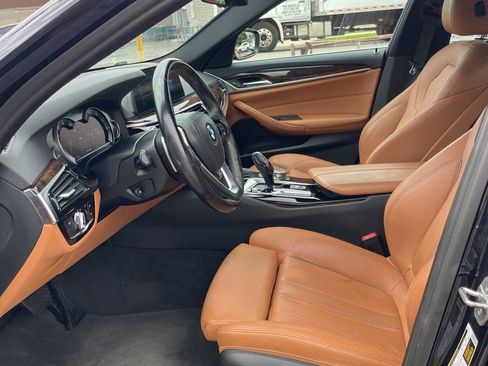 Used 2017 BMW 530i xDrive AWD/4WD image 3