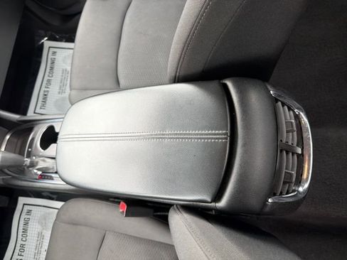 Used 2020 Chevrolet Malibu LT image 21