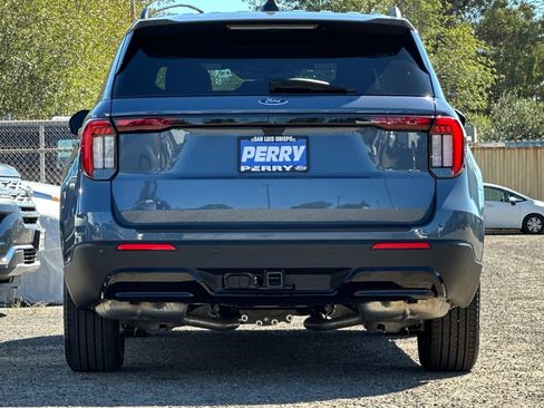 New 2025 Ford Explorer ST-Line RWD image 4