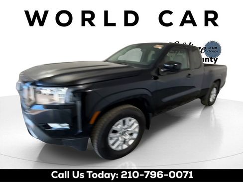 Used 2024 Nissan Frontier SV w/ SV Convenience Package image 8