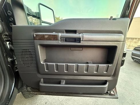 Used 2015 Ford F250 Platinum w/ FX4 Off-Road Package image 42