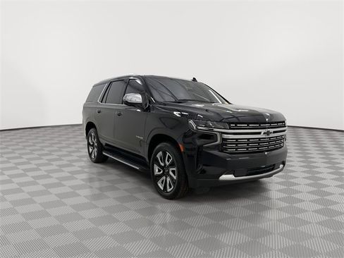 Used 2021 Chevrolet Tahoe Premier w/ Premium Package image 13