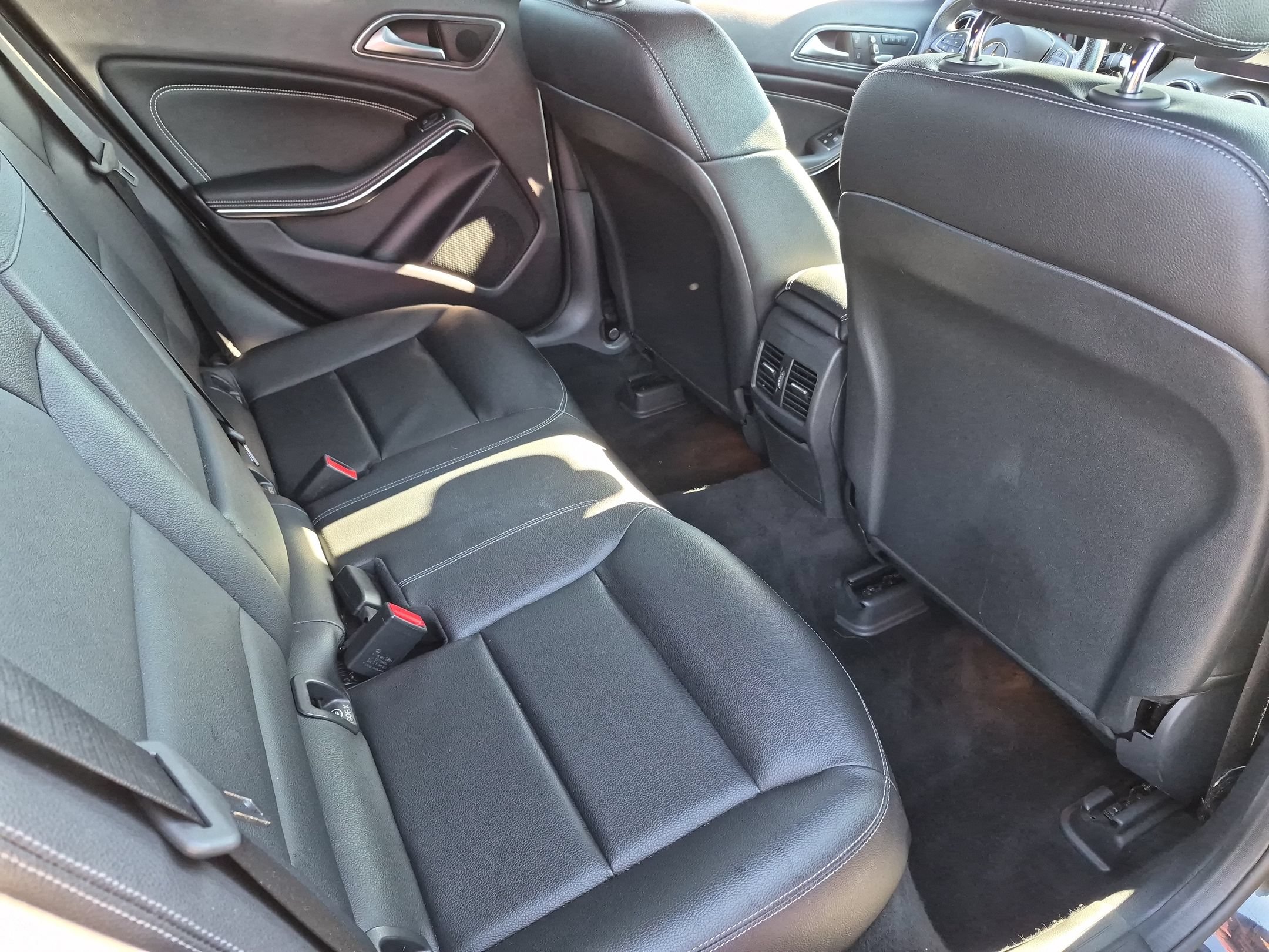 Used 2019 Mercedes-Benz GLA 250 4MATIC image 32