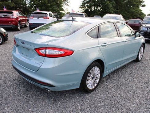 Used 2014 Ford Fusion SE w/ Equipment Group 502A FWD image 7