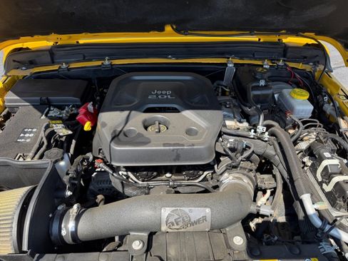 Used 2021 Jeep Wrangler Unlimited Rubicon w/ Dual Top Group image 38