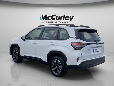 Used 2026 Subaru Forester AWD/4WD image 7
