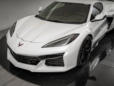 Used 2023 Chevrolet Corvette Z06 image 23