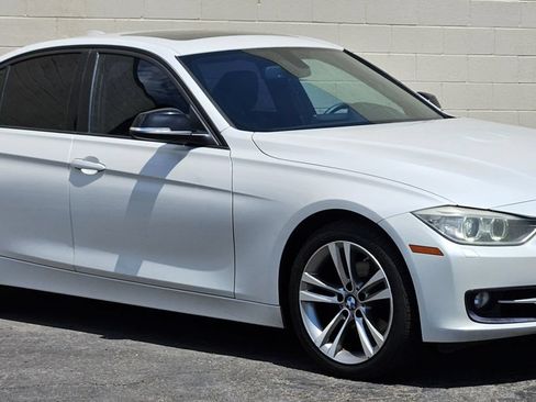 Used 2013 BMW 328i xDrive Sedan w/ Premium Pkg AWD/4WD image 7
