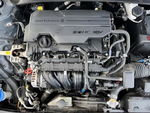 Used 2023 Hyundai Elantra SEL FWD image 12