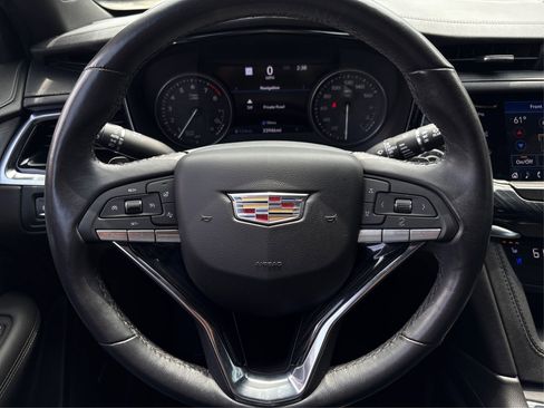Certified 2023 Cadillac XT6 Premium Luxury w/ Technology Package FWD image 20