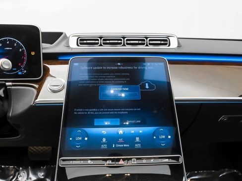 Used 2024 Mercedes-Benz S 580 4MATIC Sedan w/ Warmth & Comfort Package image 9