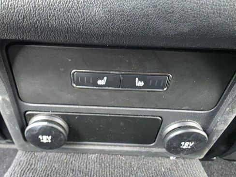 Used 2019 Jaguar XF S image 18