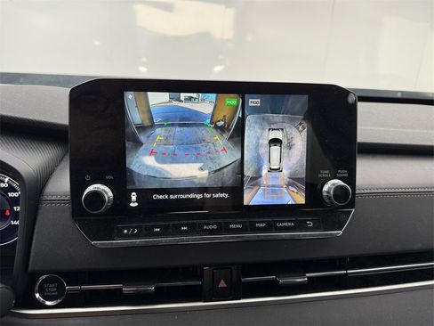 Used 2024 Mitsubishi Outlander SEL image 18