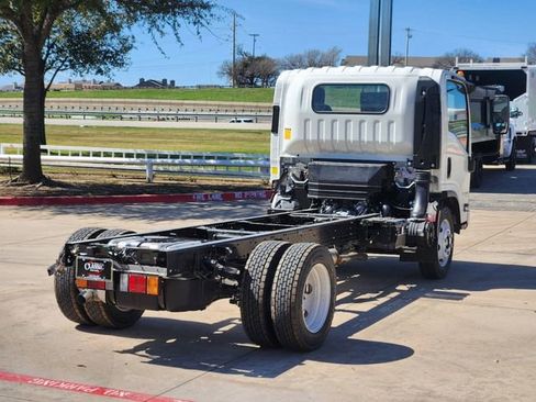 New 2025 Chevrolet Low Cab Forward 5500XG RWD image 12