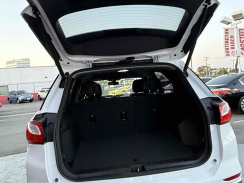 Used 2018 Chevrolet Equinox Premier FWD image 55