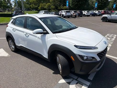 Used 2023 Hyundai Kona SE AWD/4WD image 13