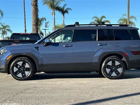 Certified 2025 Hyundai Santa Fe SEL image 7