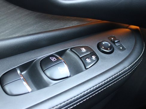 Used 2017 Nissan Murano Platinum w/ Platinum Technology Package image 30