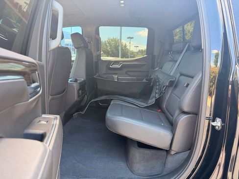 Used 2022 Chevrolet Silverado 1500 LT Trail Boss w/ LT Trail Boss Premium Package AWD/4WD image 15