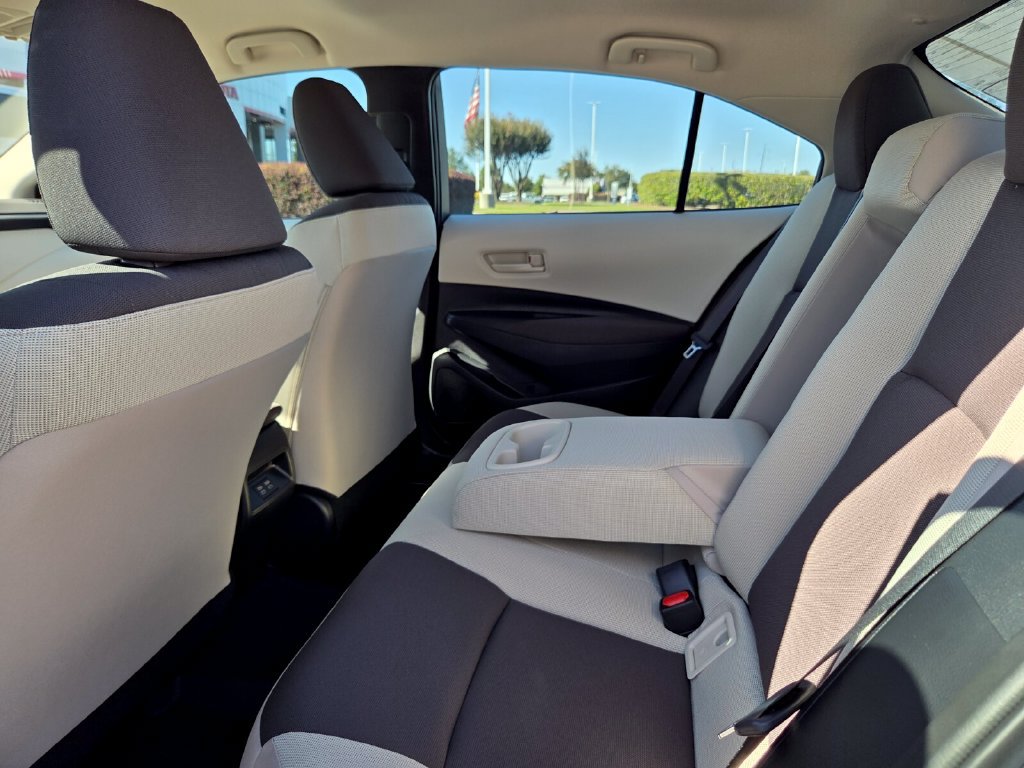 New 2027 Toyota Corolla LE w/ LE Premium Package FWD image 6