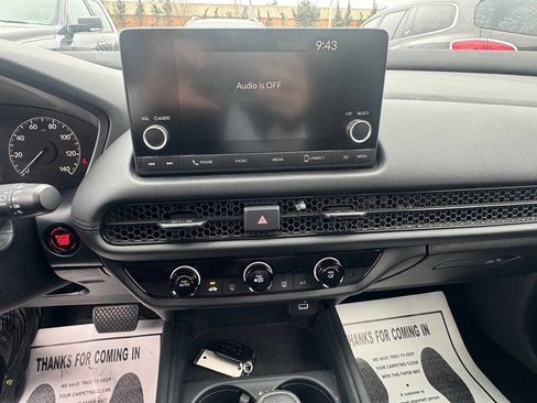 Used 2025 Honda HR-V LX image 11