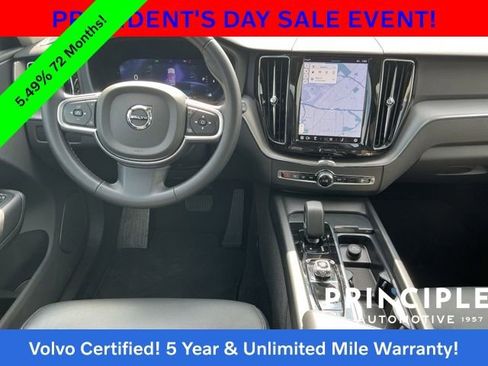 Certified 2025 Volvo XC60 B5 Core image 15
