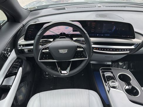Used 2024 Cadillac Lyriq Luxury RWD image 14