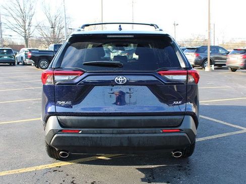 Used 2023 Toyota RAV4 XLE w/ Convenience Package image 6