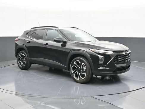 New 2026 Chevrolet Trax RS w/ Sunroof Package image 21