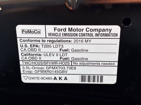 Used 2016 Ford Explorer Limited w/ Equipment Group 301A AWD/4WD image 40