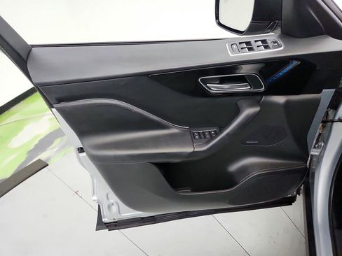 Used 2020 Jaguar F-PACE Premium AWD/4WD image 22