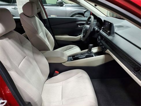 Used 2023 Honda Accord LX image 13