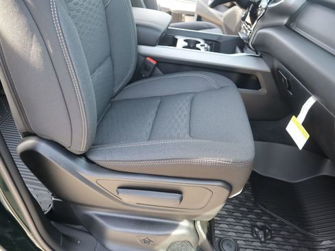New 2026 RAM 1500 4x4 Crew Cab image 14