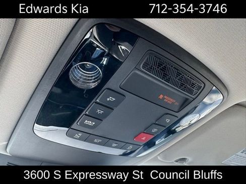 New 2026 Kia Carnival EX FWD image 23
